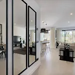 Ground Floor, 2 Bedroom @ Hills Apartamento