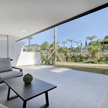 Ground Floor, 2 Bedroom @ Hills Apartamento
