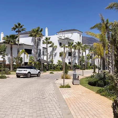 Ground Floor, 2 Bedroom @ Hills Apartamento