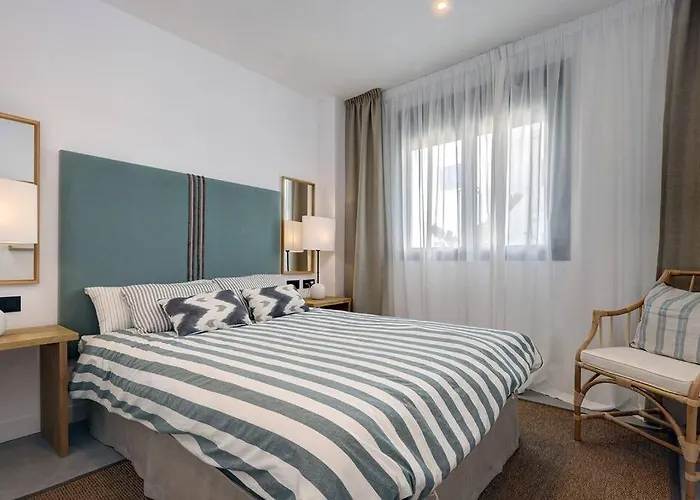 Ground Floor, 2 Bedroom @ Hills Appartamento *