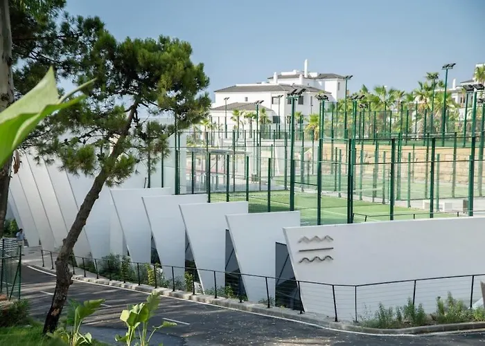 Ground Floor, 2 Bedroom @ Hills Appartamento