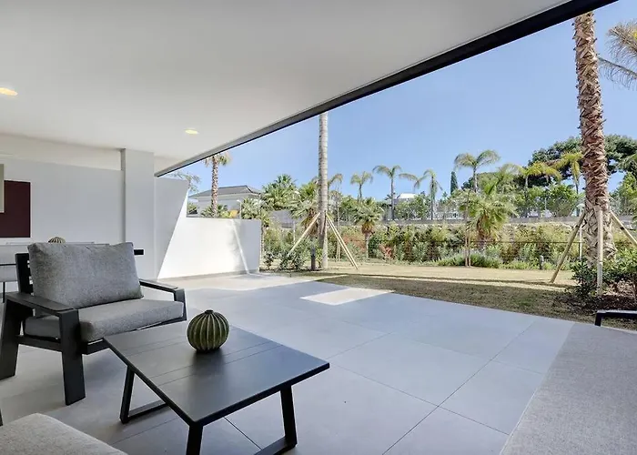 Ground Floor, 2 Bedroom @ Hills Appartamento