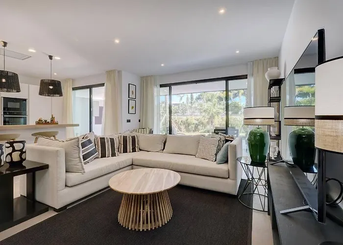 Ground Floor, 2 Bedroom @ Hills Эстепона